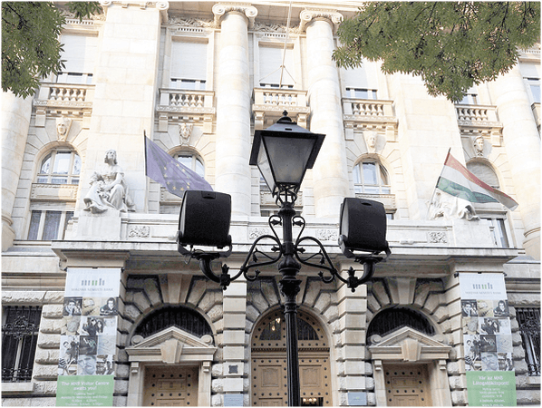 Banca Naţională a Ungariei vrea să dicteze băncilor taxele şi comisioanele