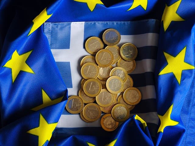 Греция расплатилась с частными кредиторами по самурайским бондам