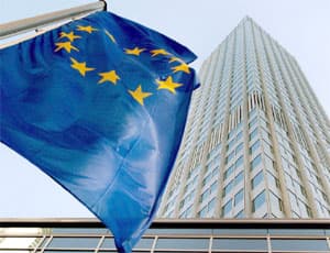 BCE a menţinut dobânda de politică monetară la minimul record de 0,05%