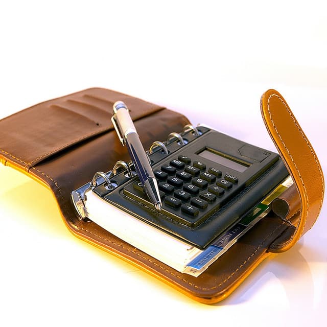 Funcționarii publici cu statut special vor înregistra la fisc contractele de închiriere a locuinței