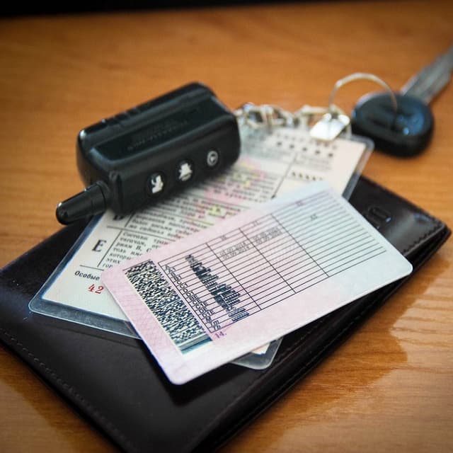 Dreptul de a conduce un autovehicul poate fi confirmat și printr-un alt act