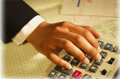 În 2015 autorităţile au ratat o jumătate din veniturile planificate de la privatizare