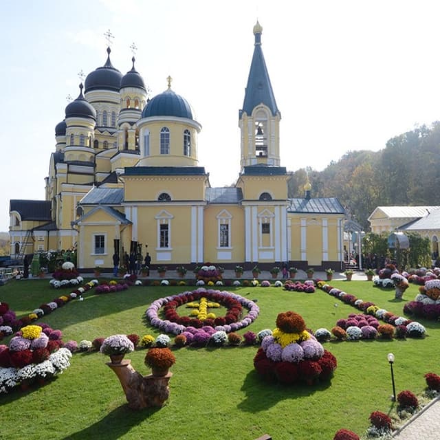 Facilităţi fiscale şi vamale pentru cultele religioase