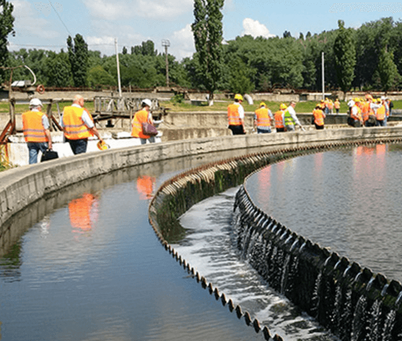 Potenţiali ofertanţi din 14 ţări, în vizită la Apă-Canal Chişinău