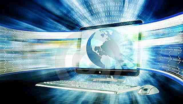 Mai bine de 80% din moldovenii conectaţi la Internet navighează pe el zilnic sau aproape zilnic, sondaj