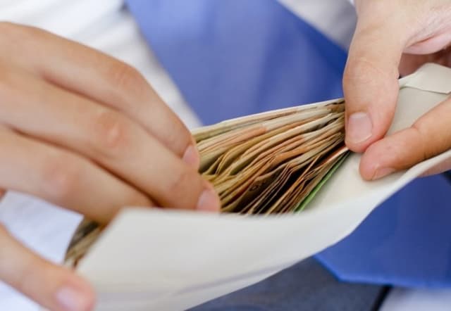 Ответственность за неоформление трудовых отношений и необеспечение работников ОГСС и ОМС