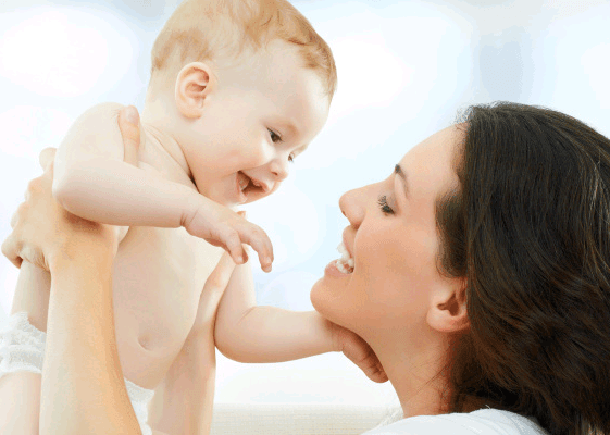 Ce trebuie să facă mamele care nasc copii peste hotarele Moldovei pentru a obține indemnizație