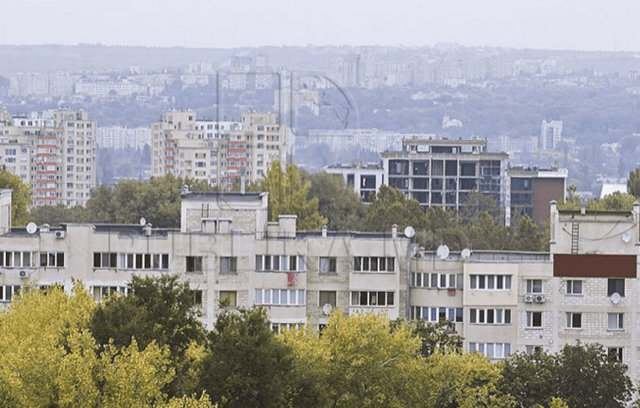Chișinăuienii care dispun de locuințe neprivatizate au un an la dispoziție să le treacă în proprietatea lor