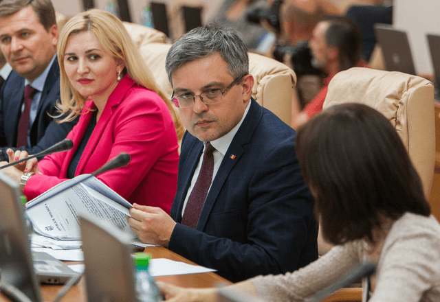 Aprobat. Ce prevăd noile modificări privind procedura de eliberare a concediilor de boală