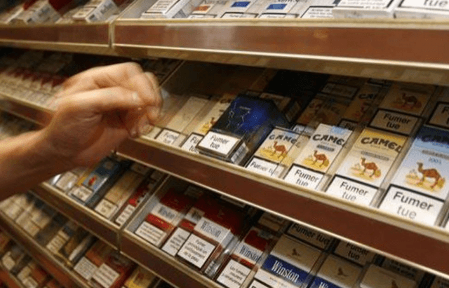 Lobby-ul comercianților cu țigări, întors din drumul spre Executiv