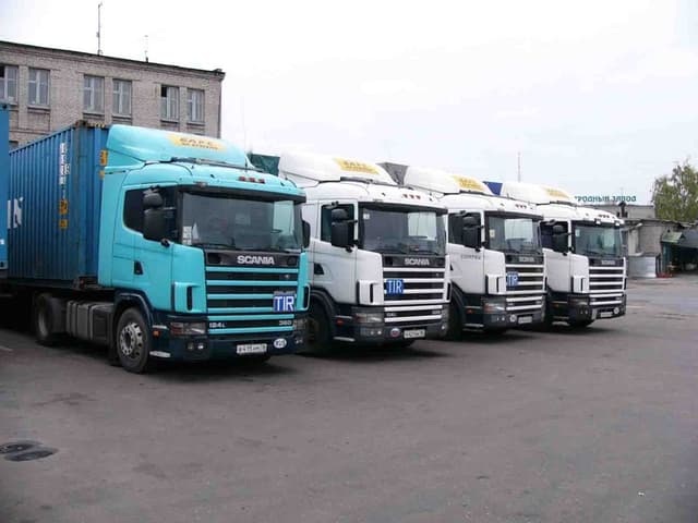 Vameșii au anihilat două cazuri de trecere a  camioanelor goale, care au vrut sa fie scutiți de taxa TVA