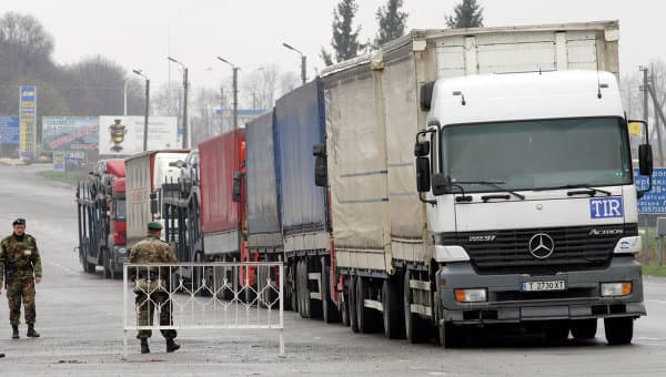 Молдавские фуры с грузами из России смогут беспрепятственно проезжать через территорию Украины