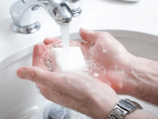 Spitalul din Orhei a fost conectat la un sistem solar de producere a apei calde