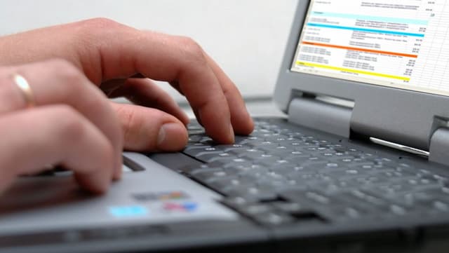 Întreprinzătorii nu vor mai fi obligaţi să prezinte extrase din Registrul de Stat