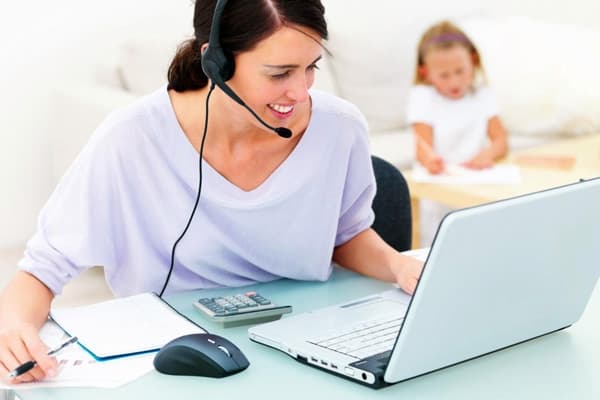 Indemnizaţiile de maternitate stabilite în anul curent sînt în continuă creştere