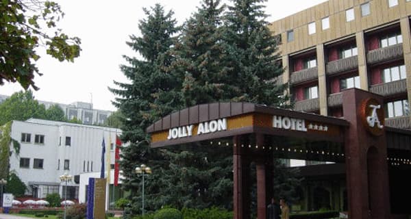 Pachetul statului în hotelul Jolly Alon a fost privatizat