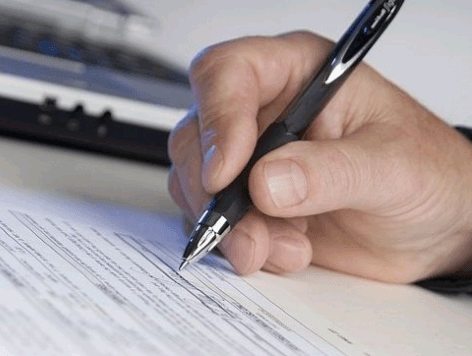Funcționarii din Moldova vor fi obligați să-și declare bijuteriile și obiectele de artă