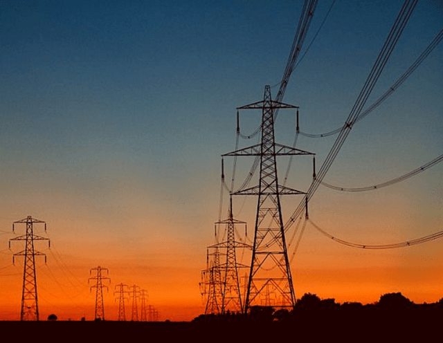 Ucraina ar putea relua în aprilie exporturile de electricitate spre Republica Moldova