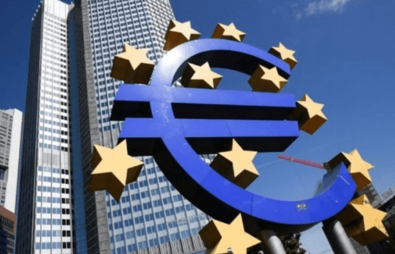 Евросоюз снял с 13 банков обвинения в валютных махинациях
