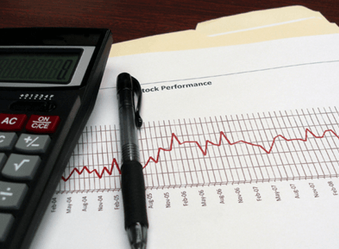 România: BNR îndeamnă la prudenţă, iar Consiliul Fiscal se teme de riscul de supraîncălzire economică