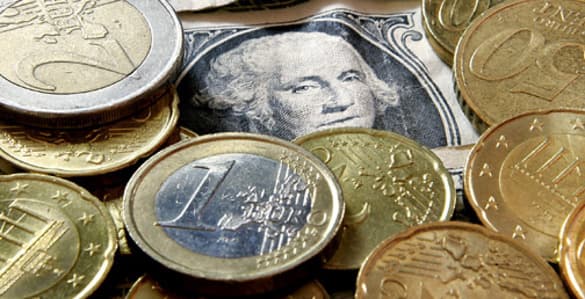 Курс лея вплотную приблизился к тревожной отметке - 14 mdl:1$ и 19 mdl:1 евро