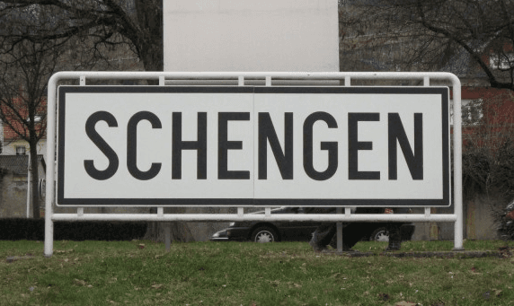 Comisia Europeană: România şi Bulgaria îndeplinesc toate condiţiile pentru admiterea în Spaţiul Schengen