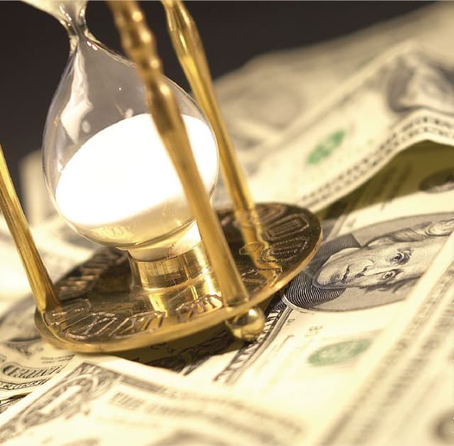 ICE a început acceptarea proiectelor pentru finanţare în 2015