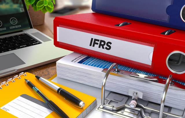 Что думает рынок по поводу возможного решения проблемы IFRS 9-IFRS 4