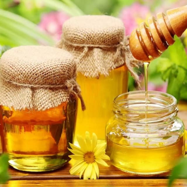 Pe-un picior de plai…