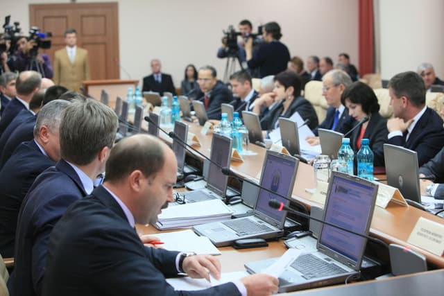 Proiectul Hotărîrii de Guvern pentru aprobarea Regulamentului cu privire la cuantumul și criteriile de determinare a cheltuielilor suportate și organizate de angajator pentru transportul, hrana și studiile profesionale ale angajatului