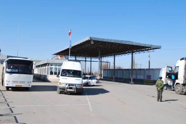 ЕС поможет построить новый пограничный пункт Паланка