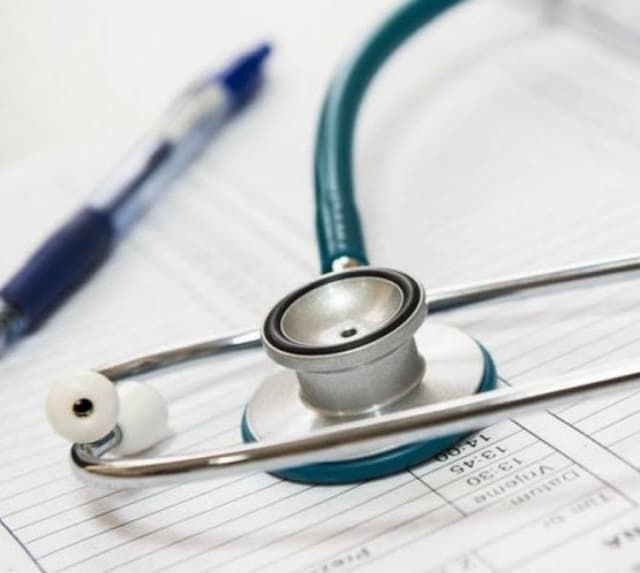 Медпомощь инфицированным COVID-19 – за счет фондов ОМС