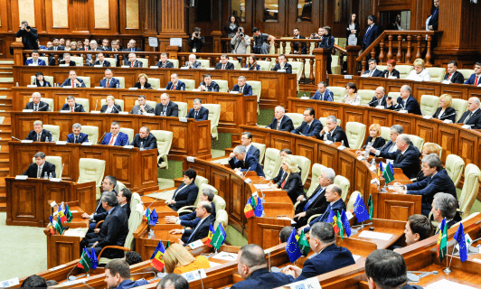 Deputații au votat în primă lectură Politica bugetar-fiscală pentru 2016