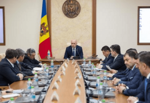 Ministra Sănătății și directorul AMED, avertizați de premier