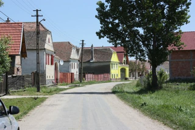 Autorităţile locale pot accesa granturi de până la 30 mii de dolari