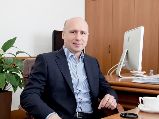 Pavel Filip invită la Business Week 2017