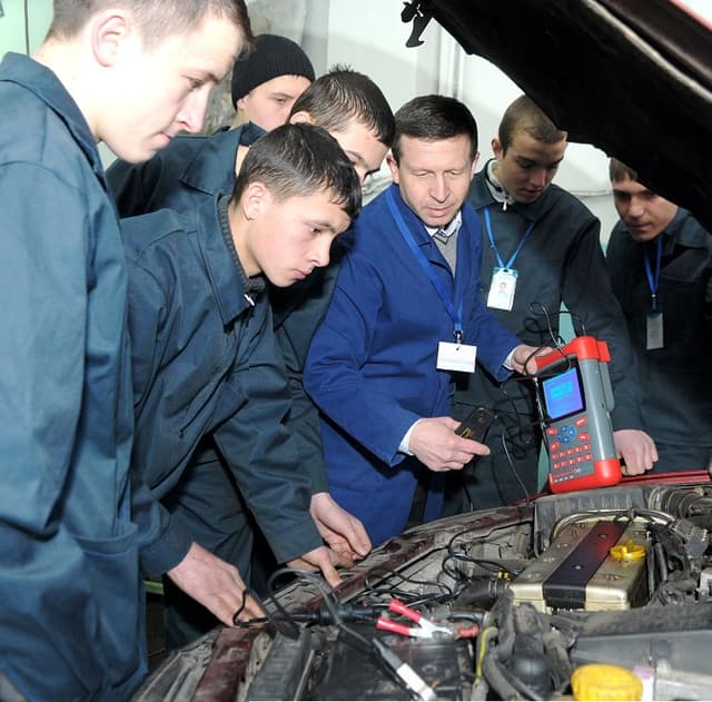 Учащиеся  дуальной системы обучения будут получать стипендии и зарплаты