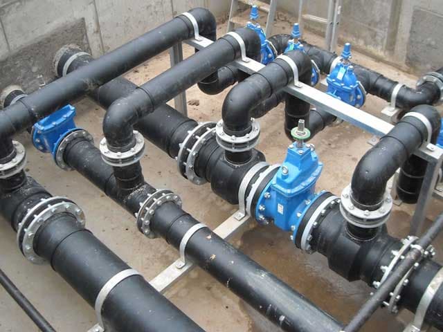 Tariful actual pentru serviciul de alimentare cu apă caldă nu reflectă cheltuielile reale