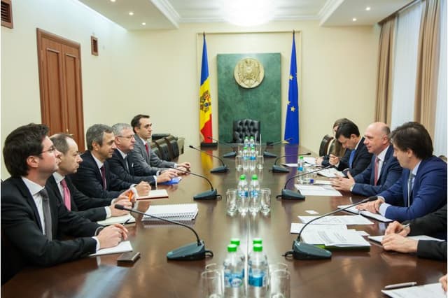 Проблема выплаты зарплат "в конвертах" - в поле зрения премьера