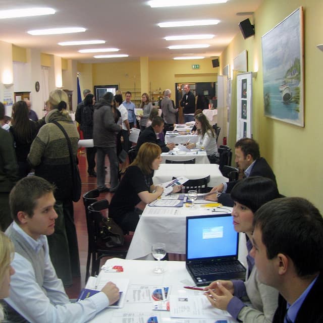 Discrepanţa dintre competenţele obţinute şi cerinţele angajatorilor