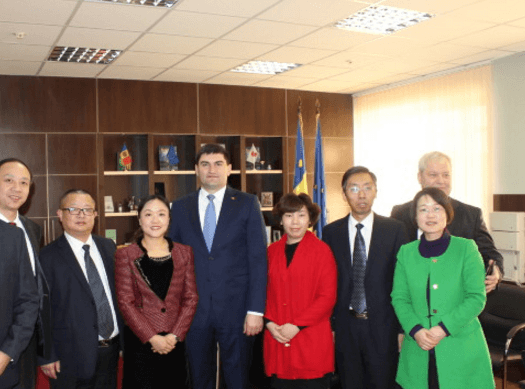 Chinezii sunt interesați să-și deschidă un pavilion în Moldova pentru a-și promova produsele