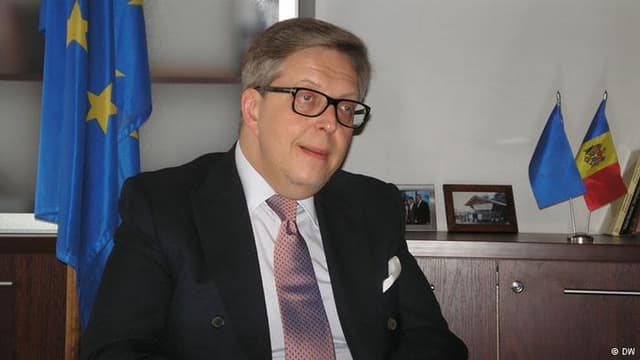 Реформы не могу проводиться извне, а лишь внутри страны, - Пиркка Тапиола