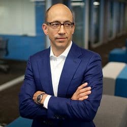 Глава Twitter Дик Костоло покидает свой пост