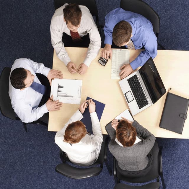 Новый формат: двухкомпонентные отраслевые комиссии по консультациям и коллективным переговорам