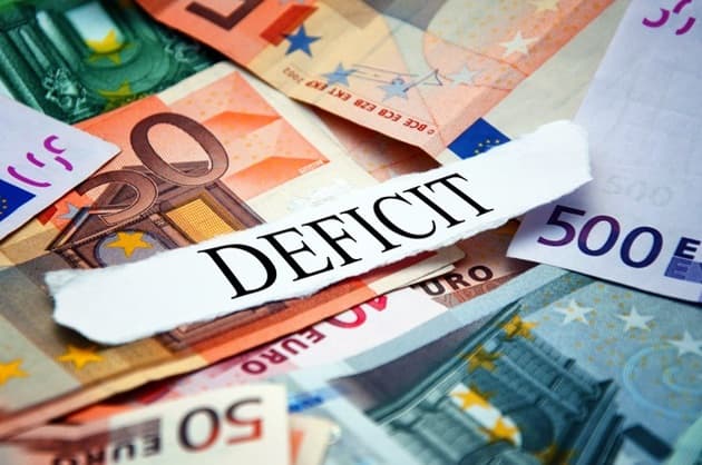 Deficitul contului curent al balanţei de plăţi s-a redus cu 43 la sută, în nouă luni