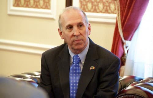 Ambasadorul SUA în Moldova: Semnarea acordului cu FMI va deschide calea spre noi fonduri internaționale și proiecte investiționale