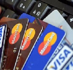 Объем сделок по банковским картам неуклонно растет