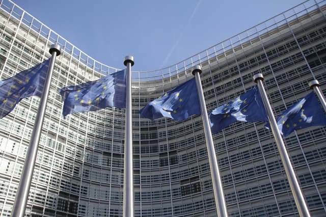 Germania, Franţa şi Italia cer Comisiei Europene măsuri împotriva paradisurilor fiscale