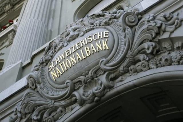 В Швейцарии начали приплачивать за взятые кредиты