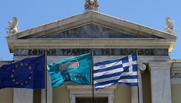 Din băncile elene au zburat depozite 30 de miliarde de euro în ultimele 7 luni